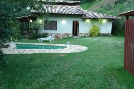 Casa Alpina Com Vista Panoramica De Lumiar Villa Nova Friburgo Exterior photo
